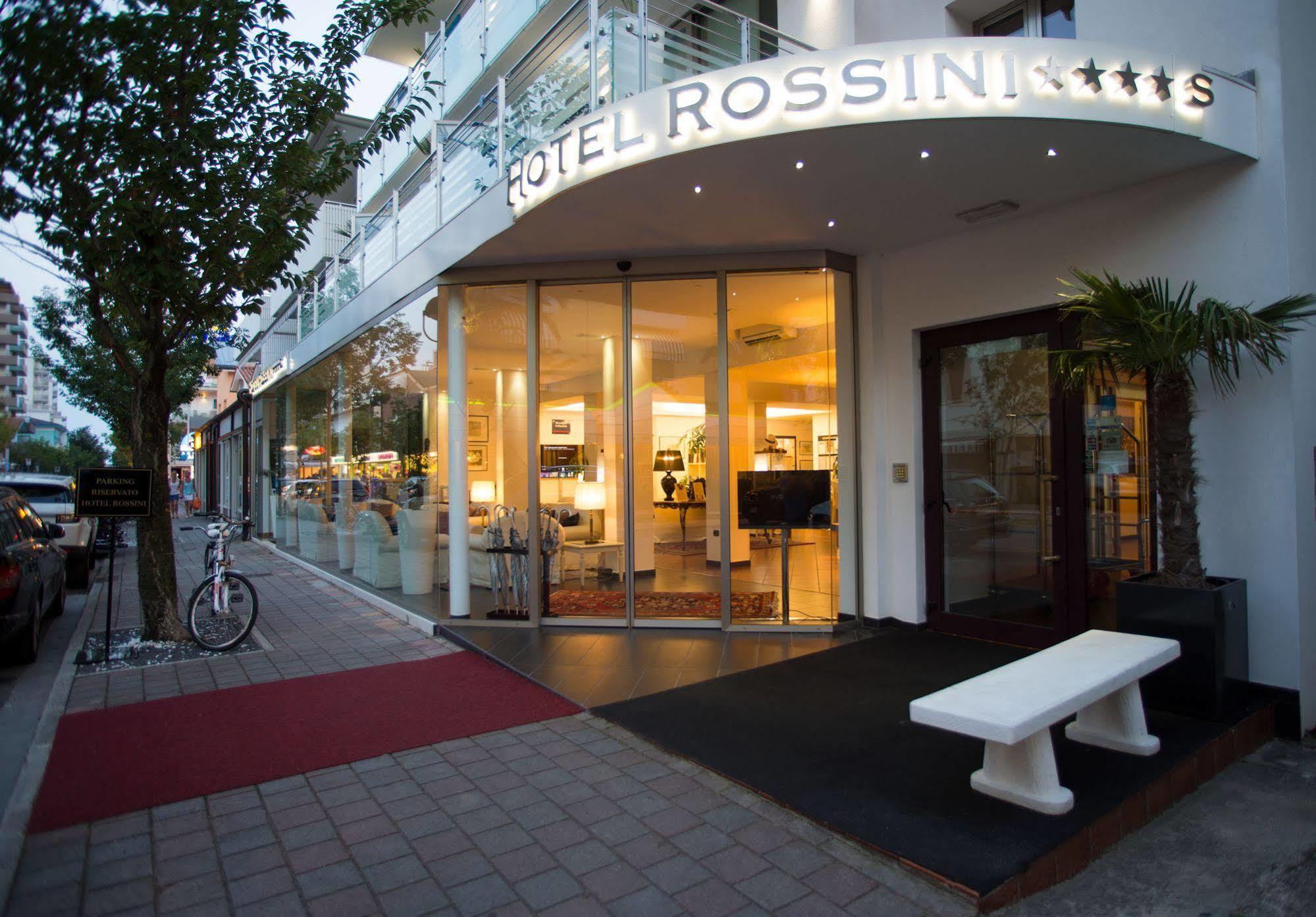 Hotel Rossini 4S Lignano Sabbiadoro Eksteriør billede