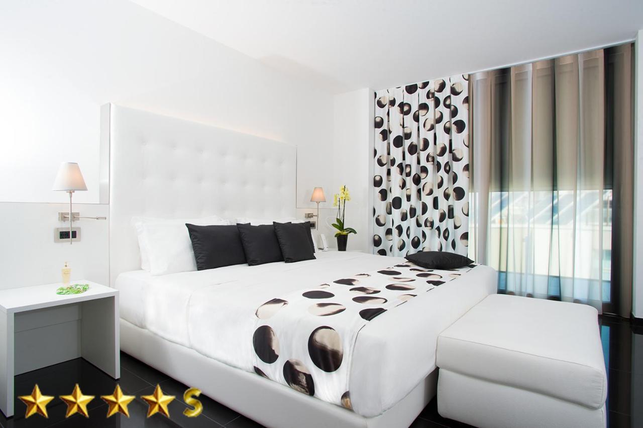 Hotel Rossini 4S Lignano Sabbiadoro Eksteriør billede