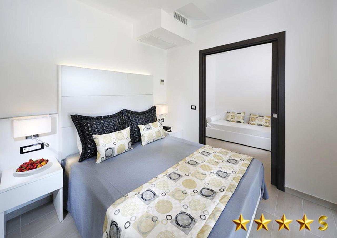 Hotel Rossini 4S Lignano Sabbiadoro Eksteriør billede
