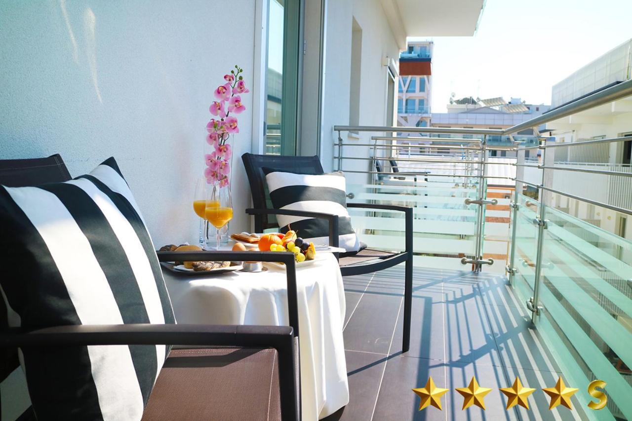 Hotel Rossini 4S Lignano Sabbiadoro Eksteriør billede