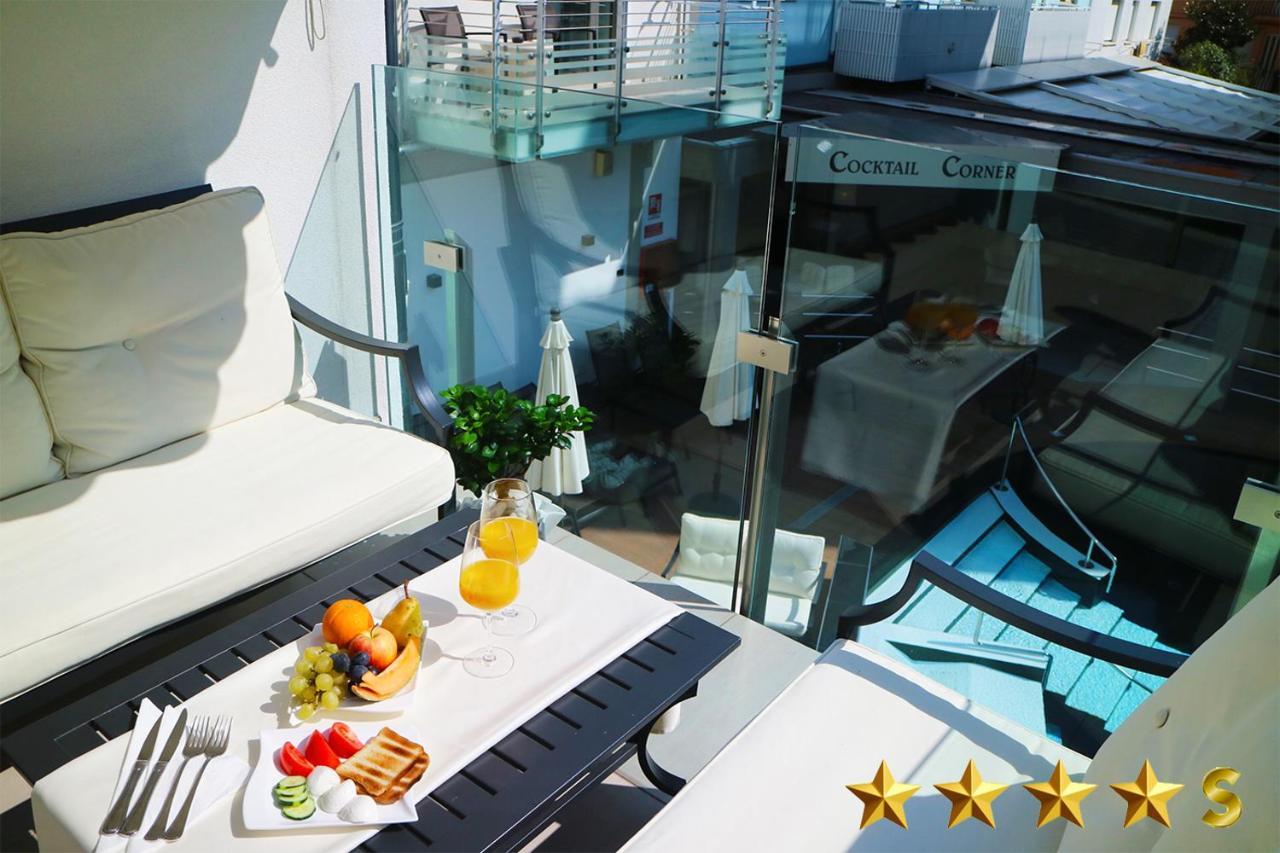Hotel Rossini 4S Lignano Sabbiadoro Eksteriør billede